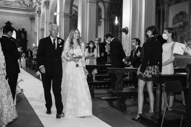 matrimonio entrata della sposa in chiesa