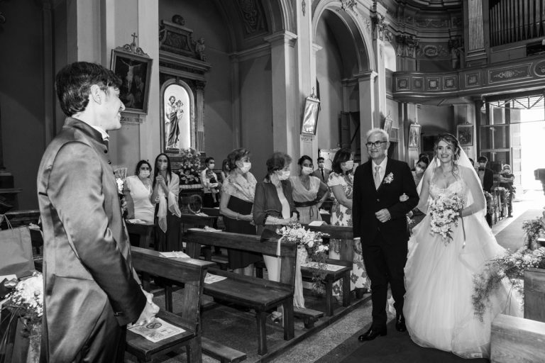 ingresso sposa chiesa