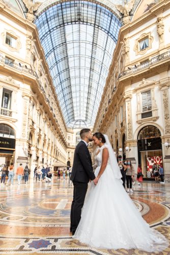 Sposi in galleria Milano